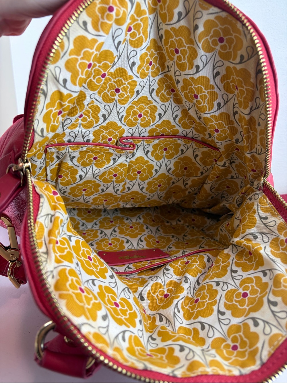 Emma Fox Hot Pink Leather with Gold Hardware shoulder bag - Picture 9 of 12